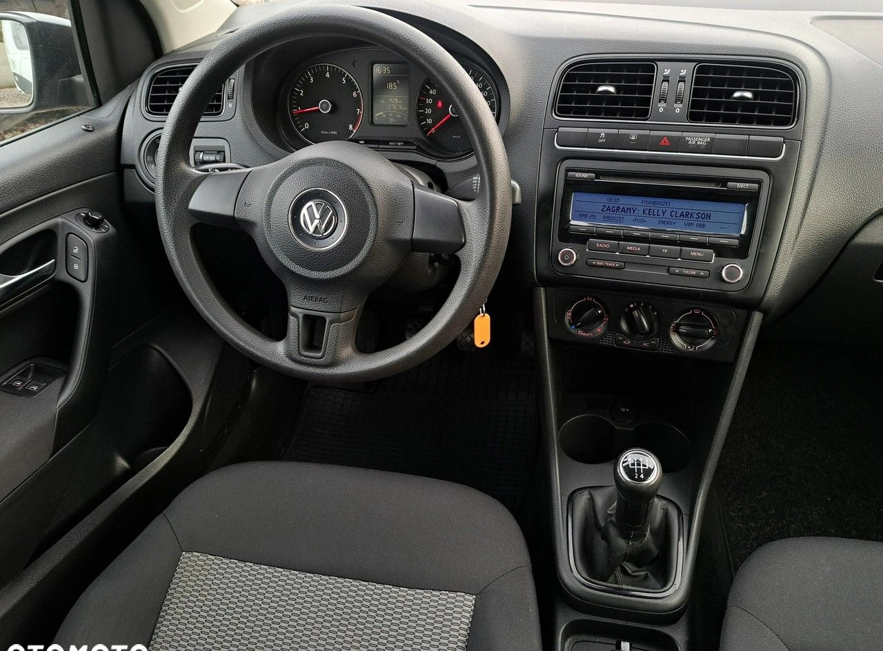 Volkswagen Polo cena 23900 przebieg: 137415, rok produkcji 2010 z Olsztyn małe 137